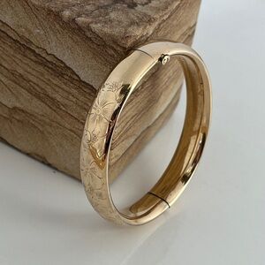 Vintage Winard Gold Filled Floral Etched Hinged Bangle GF Bracelet Keeper Bar